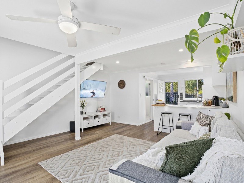 57/125 Pappas Way, Carrara QLD 4211