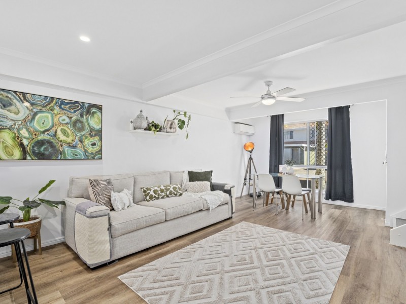 57/125 Pappas Way, Carrara QLD 4211