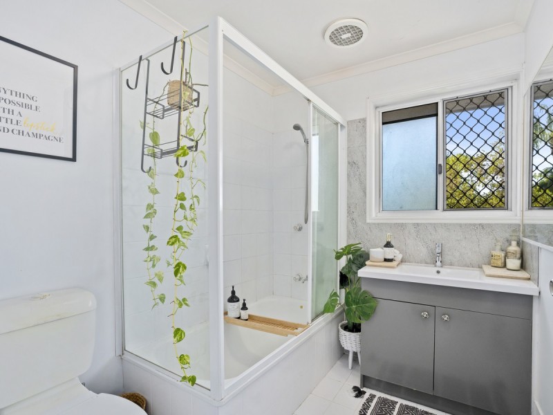 57/125 Pappas Way, Carrara QLD 4211