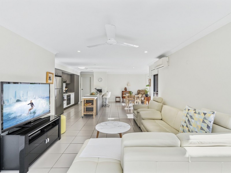 28 Brookside Circuit, Ormeau QLD 4208