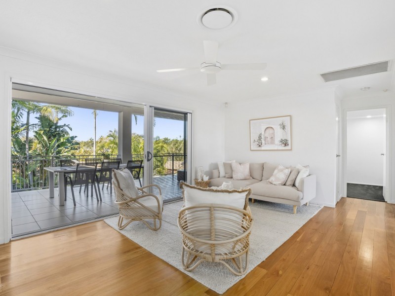 8 Turnberry Court, Robina QLD 4226