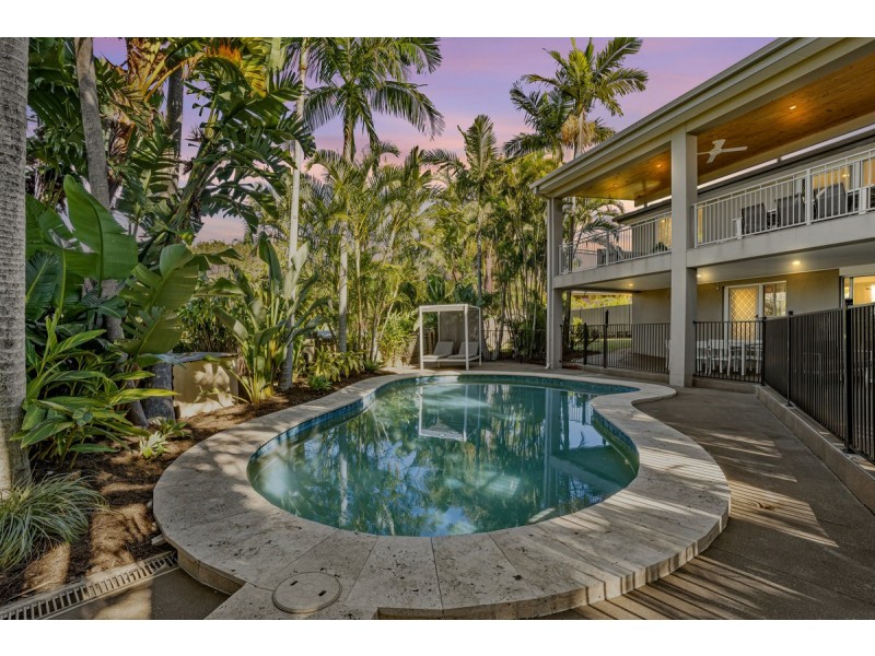 8 Turnberry Court, Robina QLD 4226