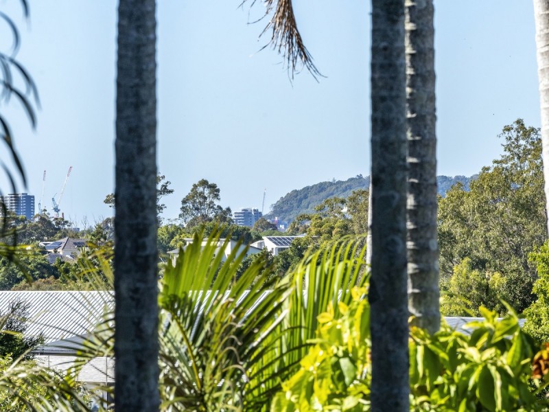 8 Turnberry Court, Robina QLD 4226