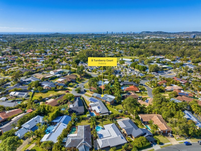 8 Turnberry Court, Robina QLD 4226
