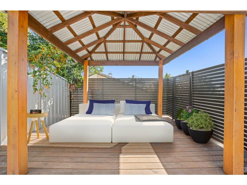 2 Kilmarnock Close, Highland Park QLD 4211