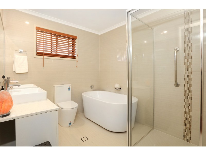 9-11 Arenga Drive, Tamborine Mountain QLD 4272