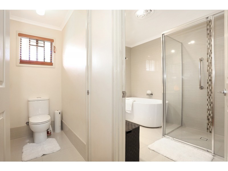 9-11 Arenga Drive, Tamborine Mountain QLD 4272