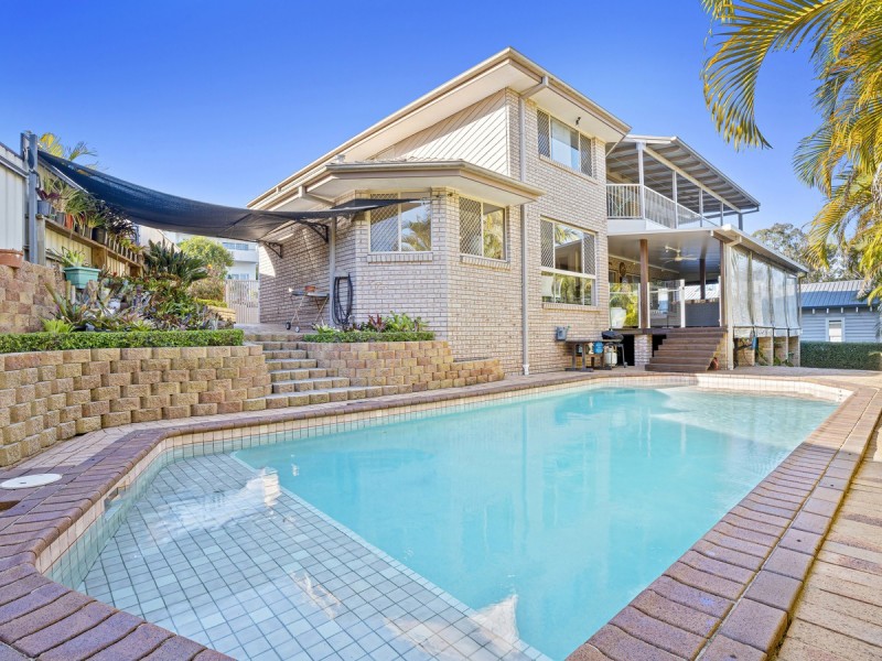 30 Carcoola Street, Benowa QLD 4217