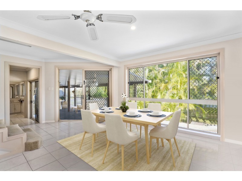 30 Carcoola Street, Benowa QLD 4217