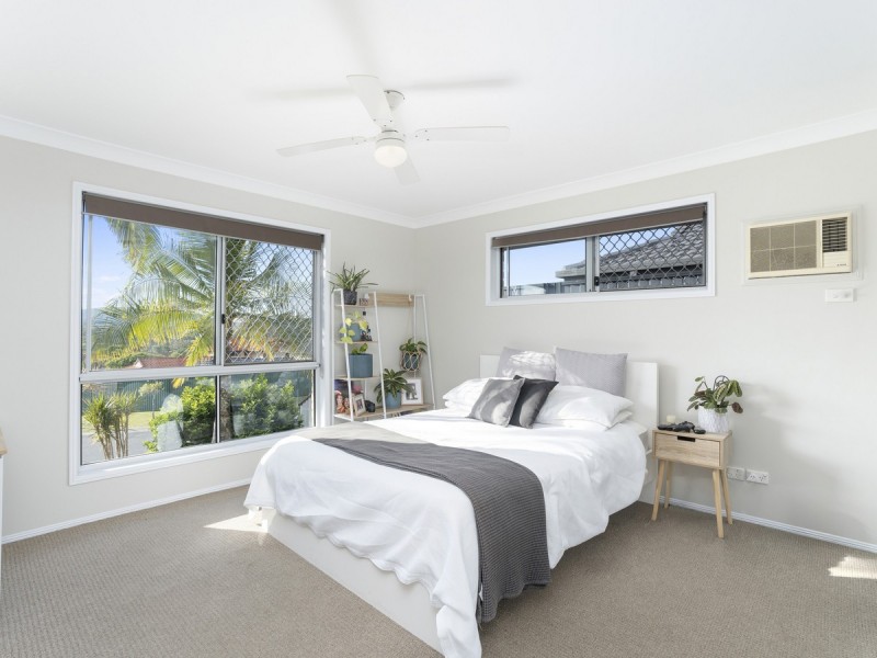 12 Edgehill Drive, Nerang QLD 4211