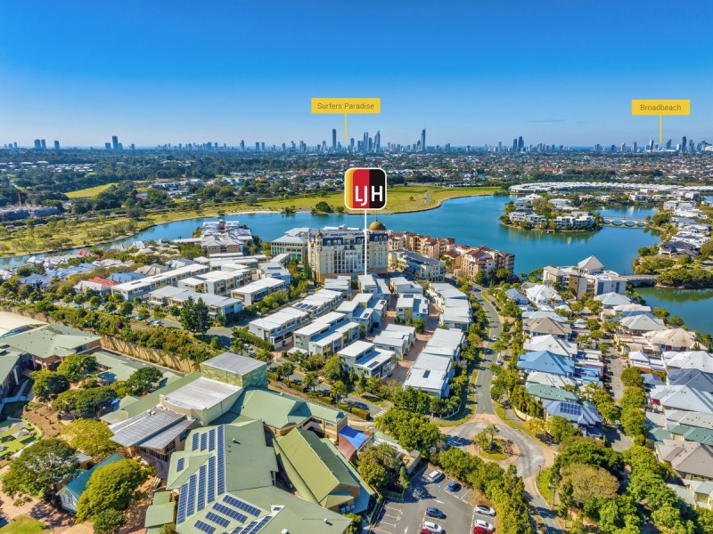 61/1 Grande Avenue, Carrara QLD 4211