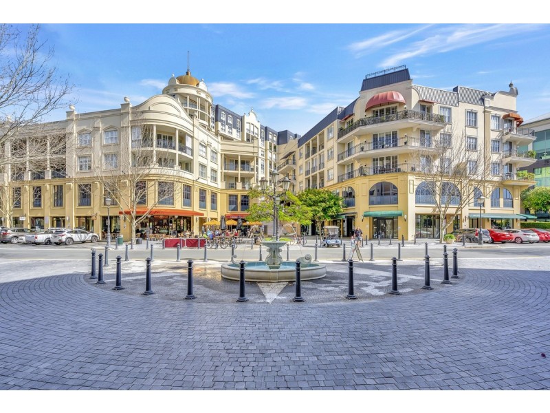 61/1 Grande Avenue, Carrara QLD 4211