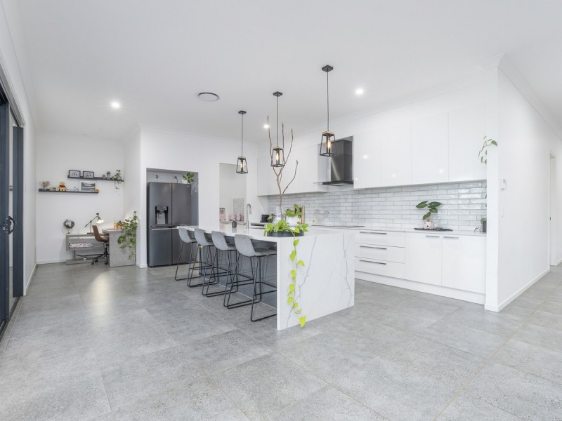 165 Country Crescent, Nerang QLD 4211