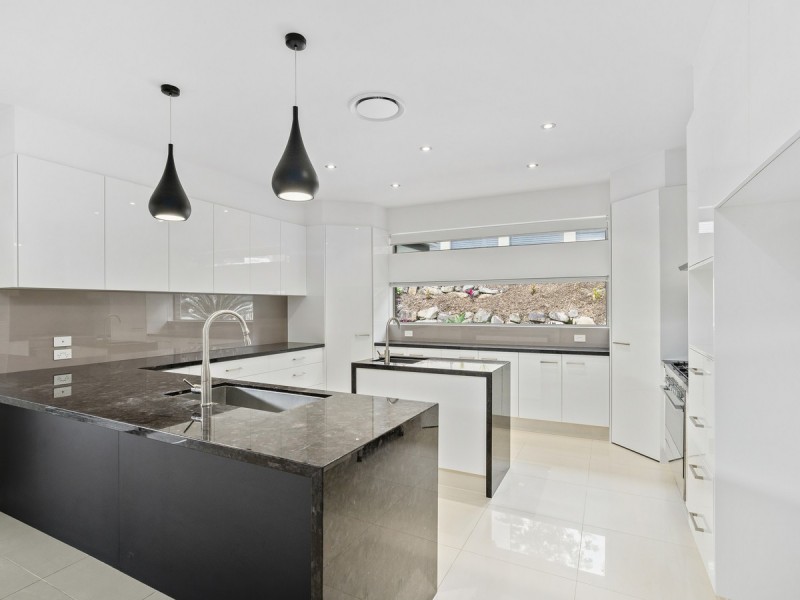 2 Mistletoe Court, Gilston QLD 4211