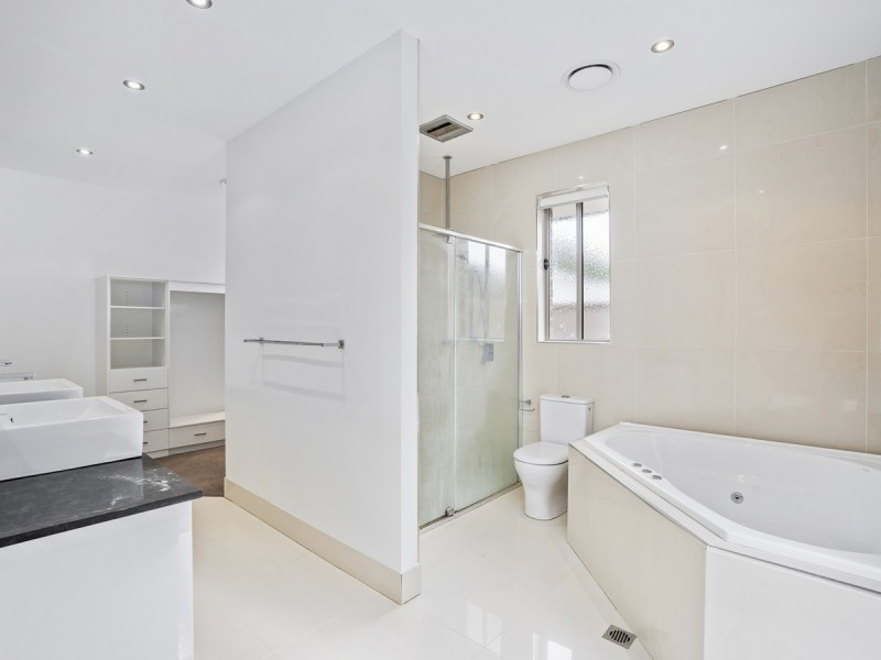 2 Mistletoe Court, Gilston QLD 4211