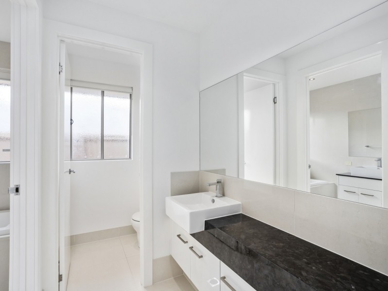 2 Mistletoe Court, Gilston QLD 4211