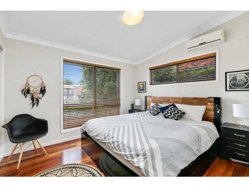 13 Bradstone Road, Carrara QLD 4211