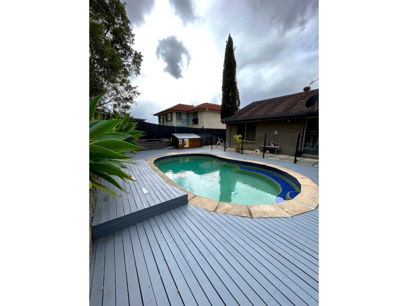 13 Bradstone Road, Carrara QLD 4211