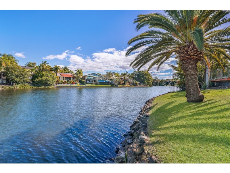 30 Kuranda Drive, Robina QLD 4226
