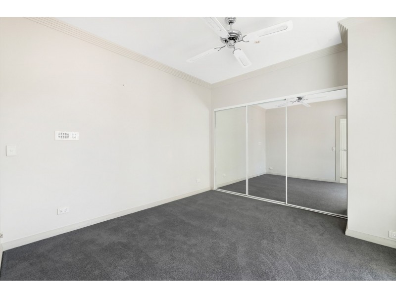 30 Kuranda Drive, Robina QLD 4226