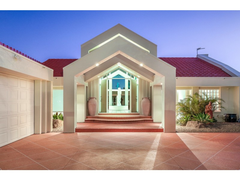 30 Kuranda Drive, Robina QLD 4226