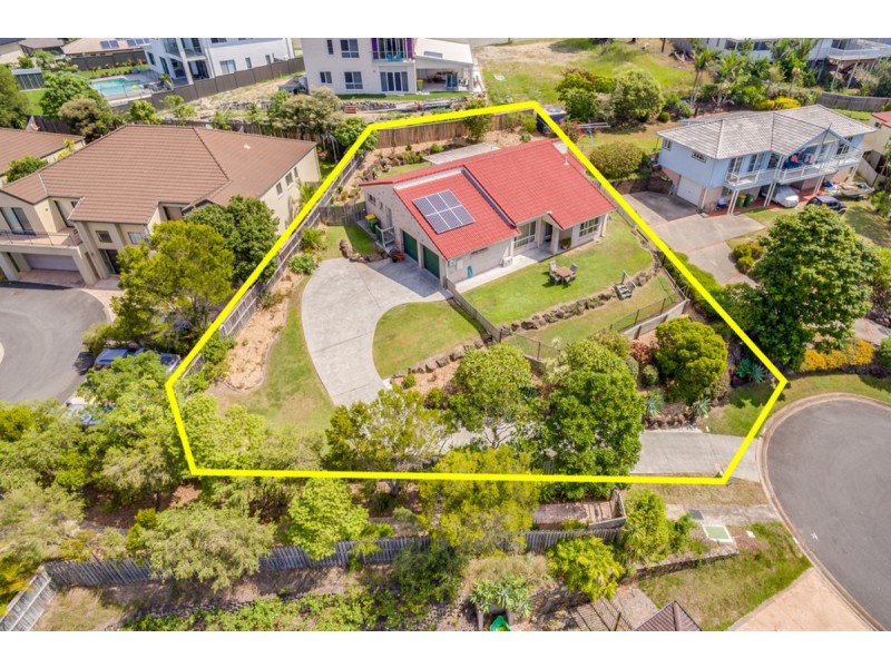 2 Paddington Drive, Carrara QLD 4211