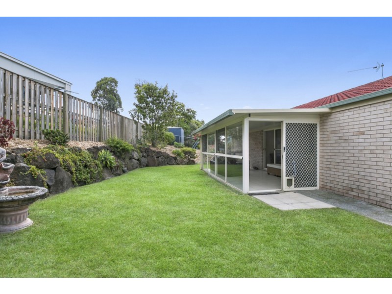 2 Paddington Drive, Carrara QLD 4211