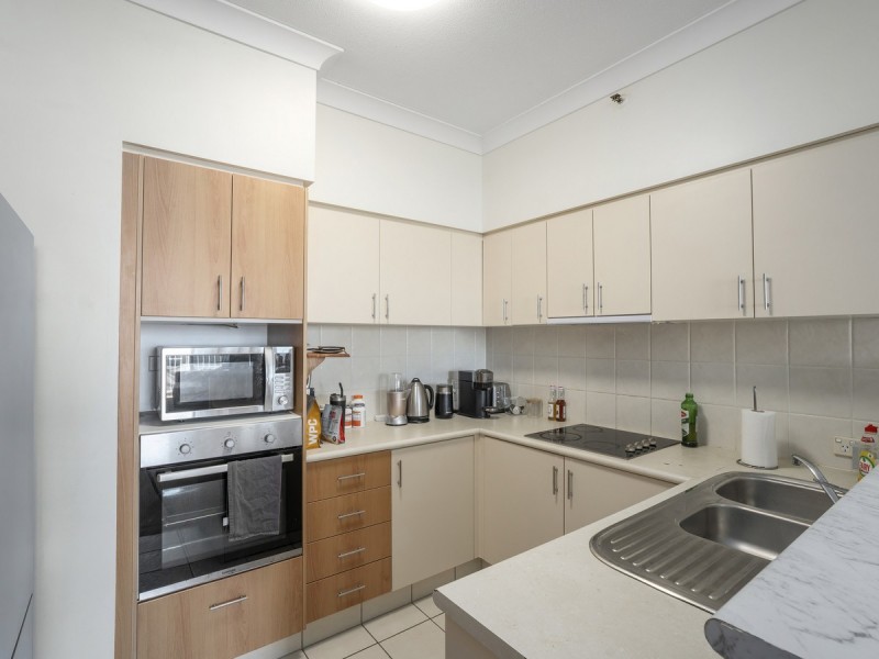 1162/2623-2633 Gold Coast Highway, Broadbeach QLD 4218