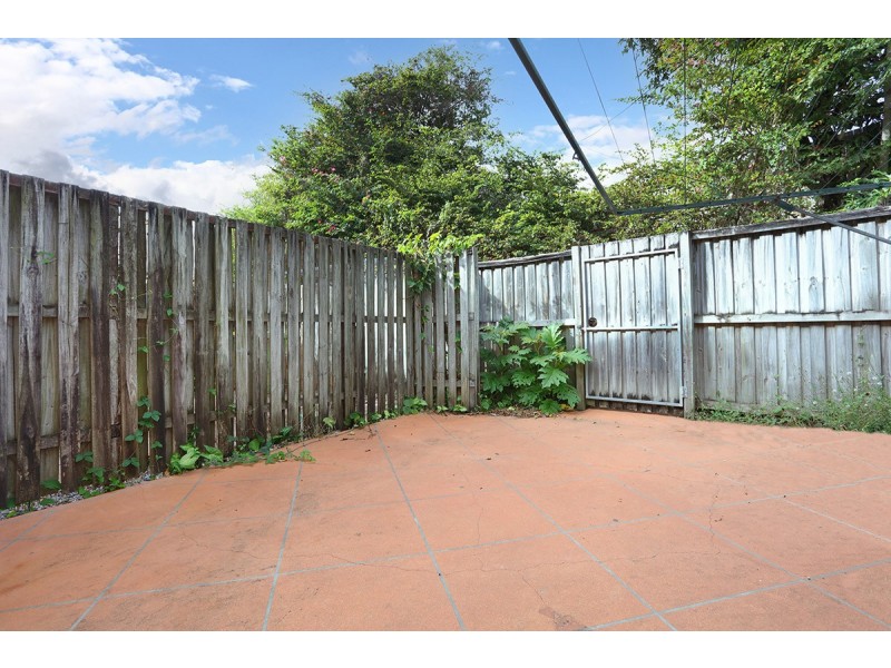 20/125 Pappas Way, Carrara QLD 4211