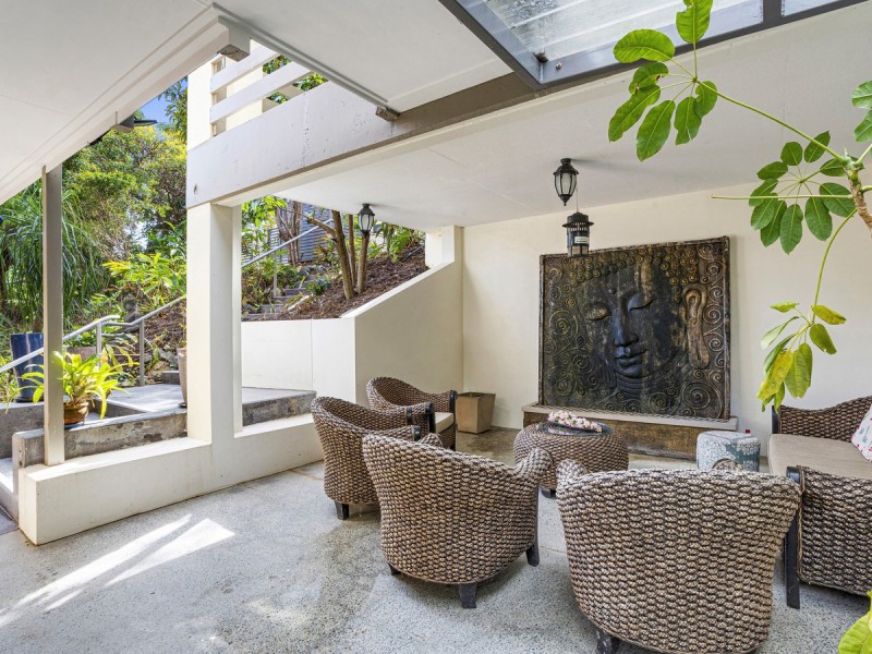10 Tomanbil Terrace, Ashmore QLD 4214