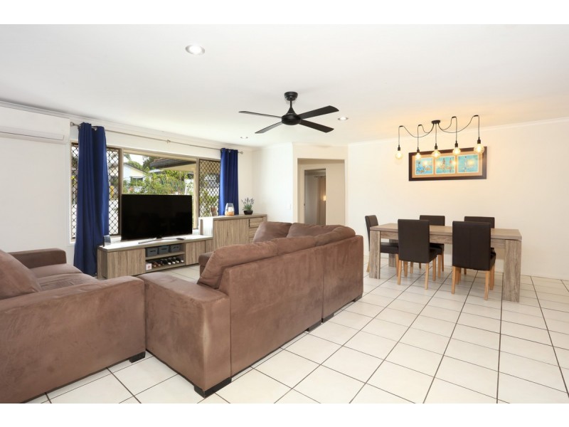 29 Pappas Way, Carrara QLD 4211