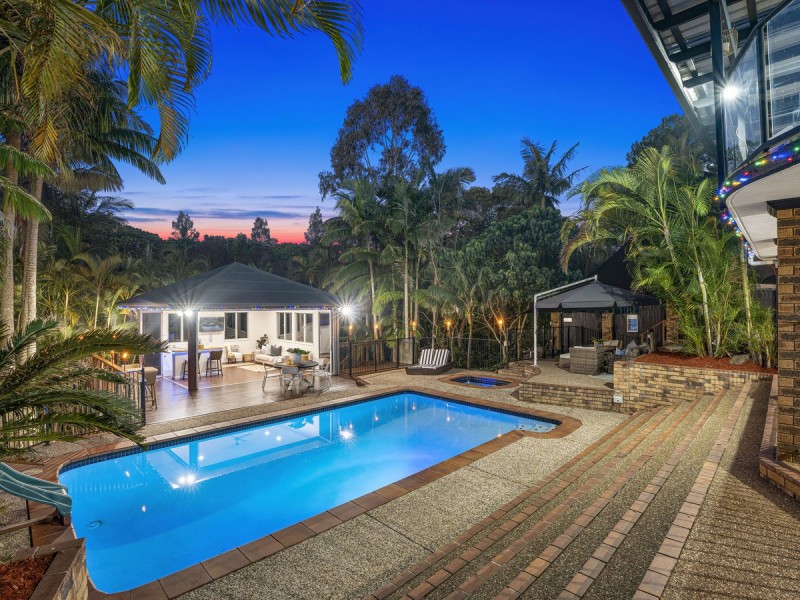 13 Edelsten Court, Carrara QLD 4211