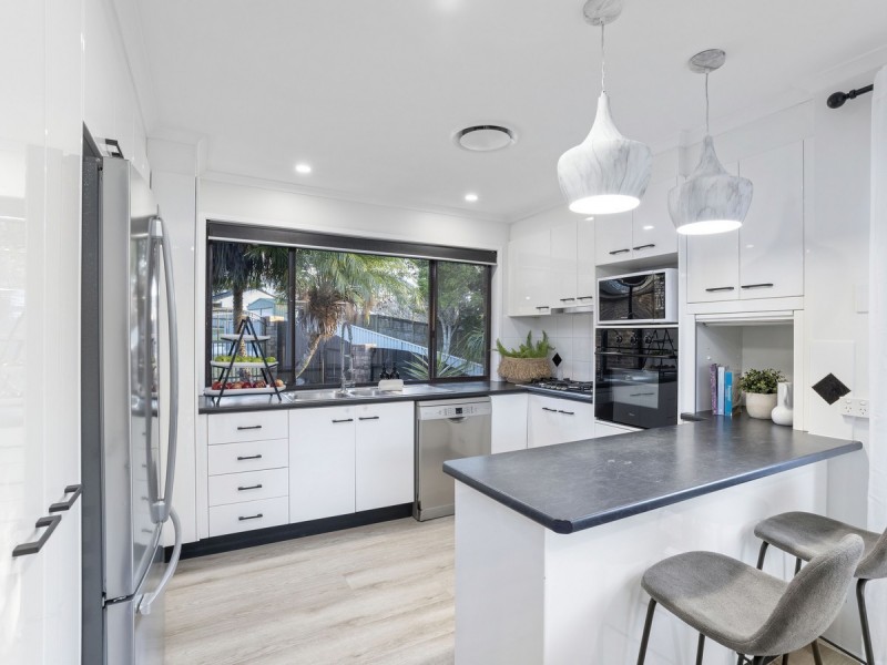 13 Edelsten Court, Carrara QLD 4211