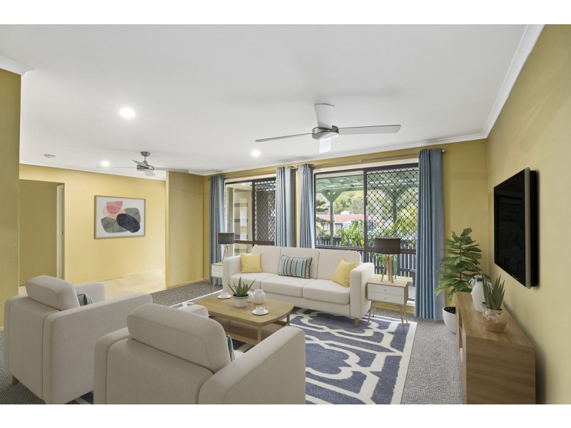 2 Perth Square, Highland Park QLD 4211