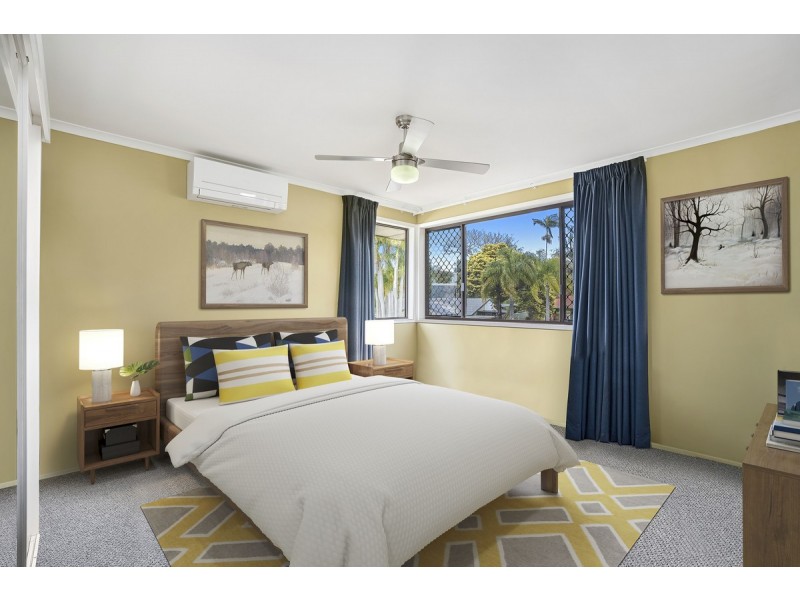 2 Perth Square, Highland Park QLD 4211