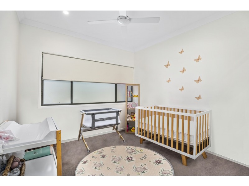 61/1 Lyra Avenue, Hope Island QLD 4212