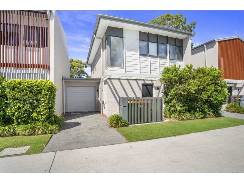 61/1 Lyra Avenue, Hope Island QLD 4212