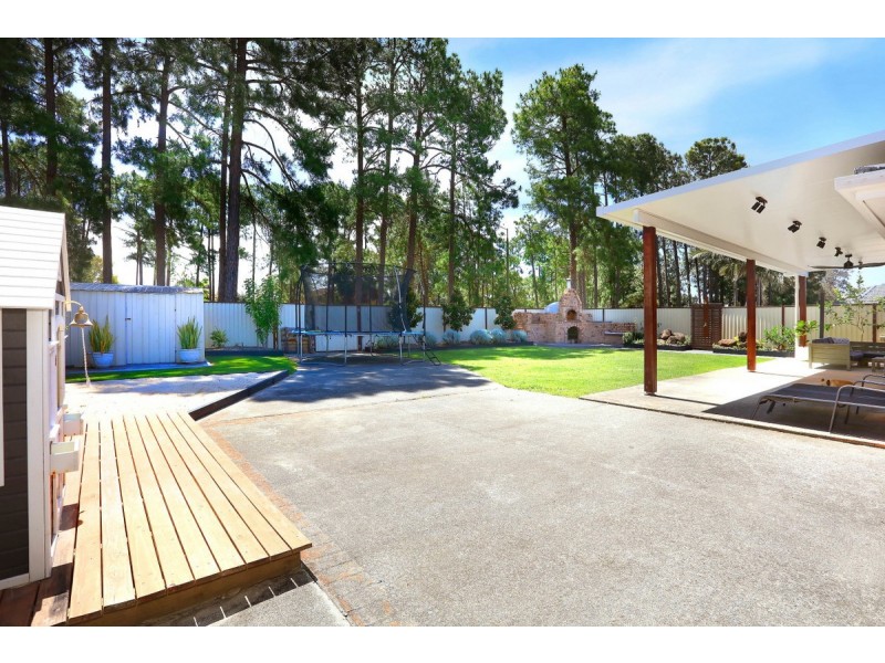 17 Lancelin Drive, Mermaid Waters QLD 4218