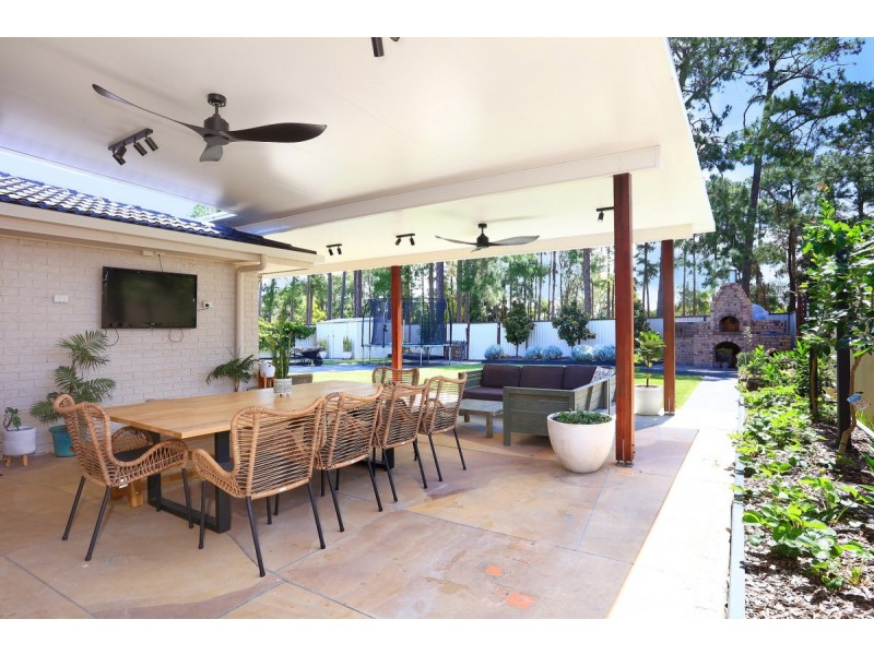 17 Lancelin Drive, Mermaid Waters QLD 4218