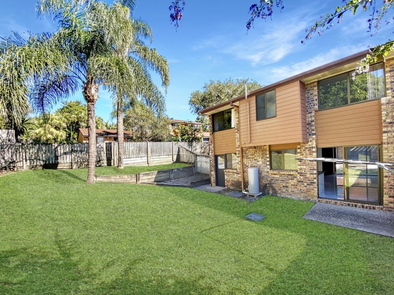 4/8 Sara Street, Ashmore QLD 4214