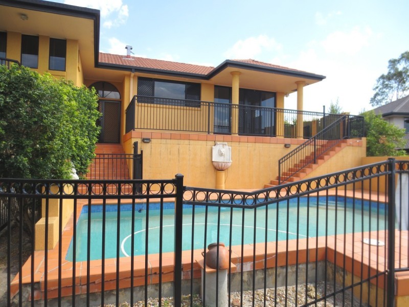 75 Armstrong Way, Highland Park QLD 4211