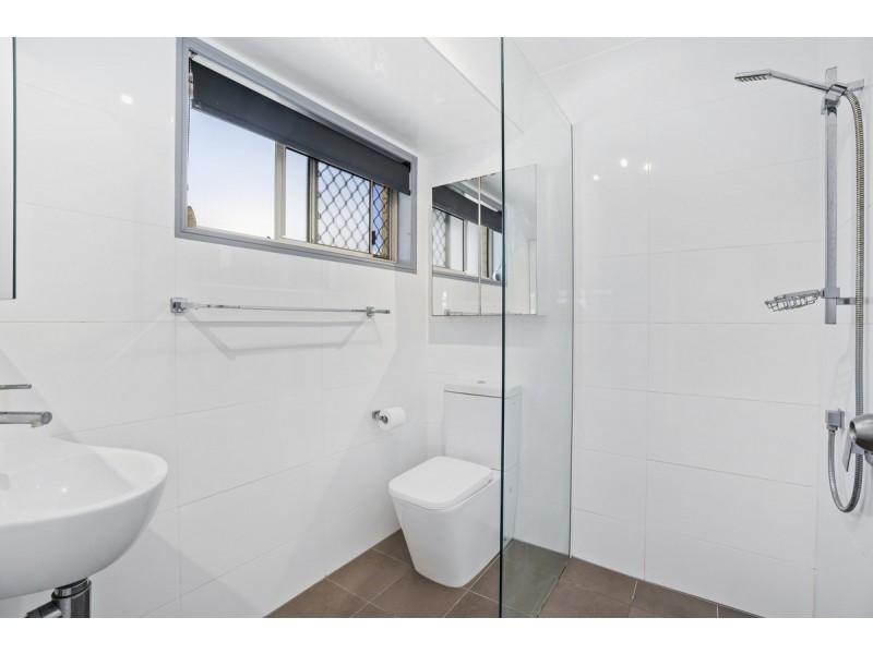 14 Mcleod Street, Highland Park QLD 4211