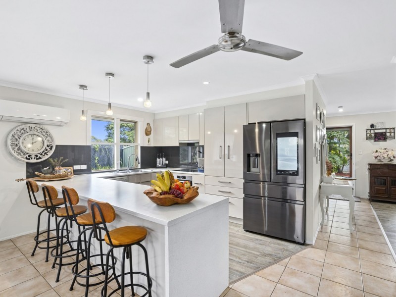 10 Winchester Drive, Nerang QLD 4211