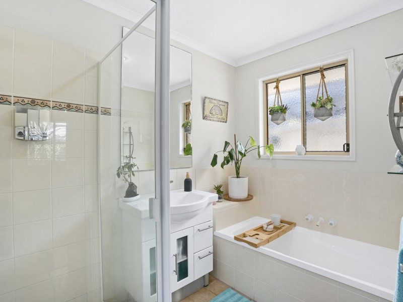 10 Winchester Drive, Nerang QLD 4211