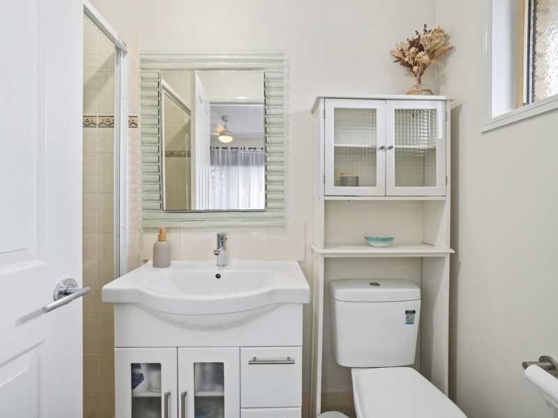 10 Winchester Drive, Nerang QLD 4211