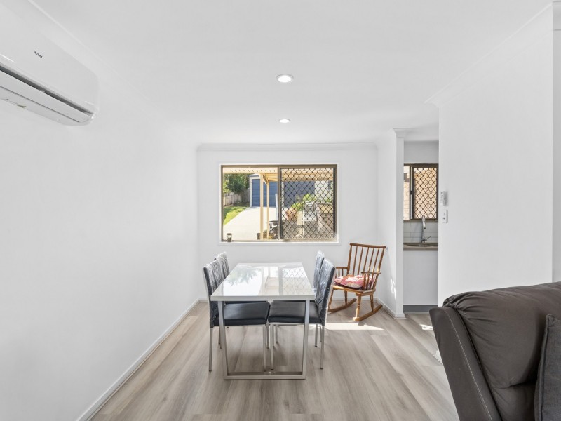 4 Rosella Court, Carrara QLD 4211