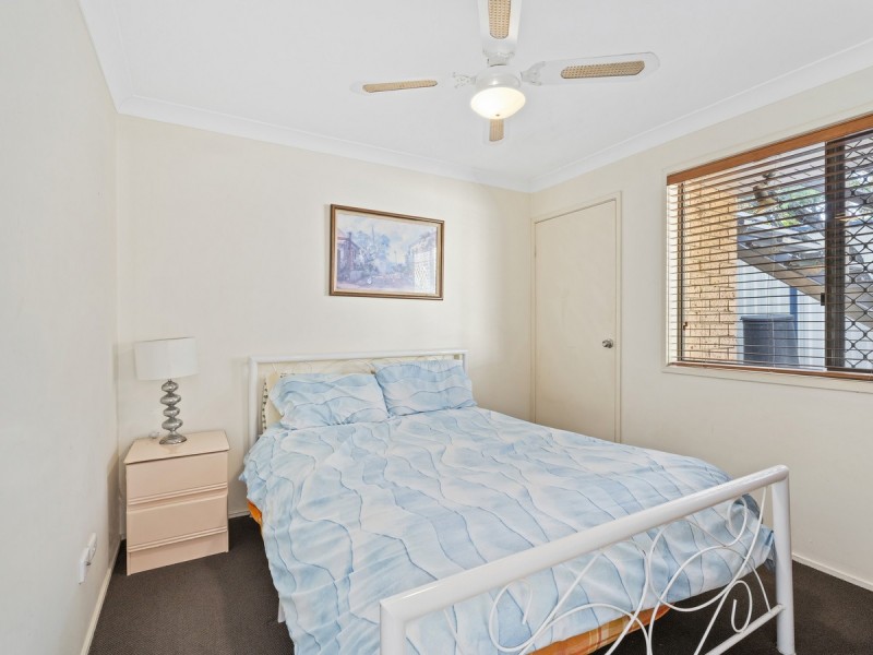 4 Rosella Court, Carrara QLD 4211