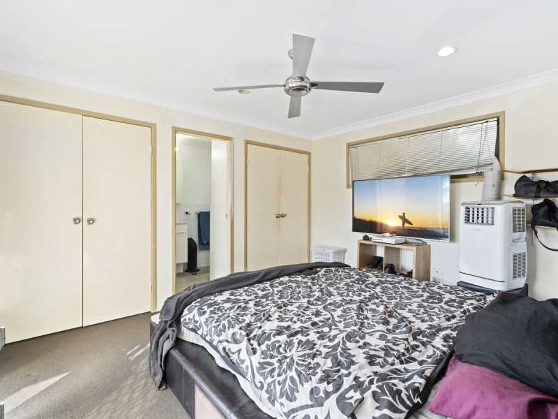 4 Rosella Court, Carrara QLD 4211