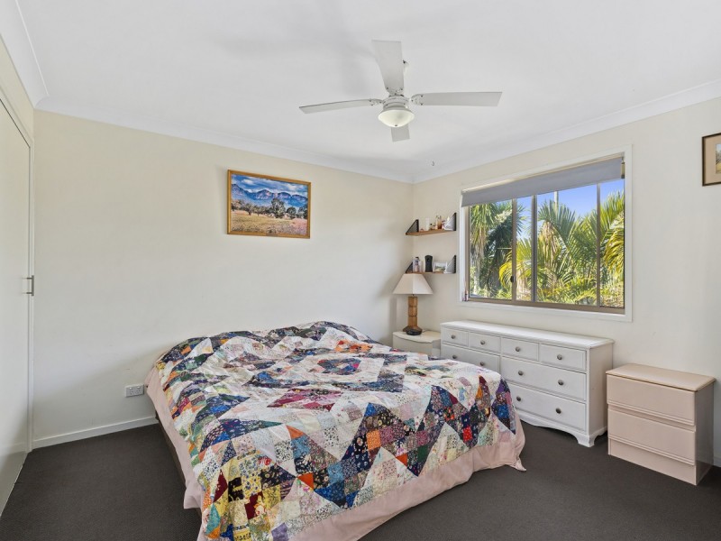 4 Rosella Court, Carrara QLD 4211