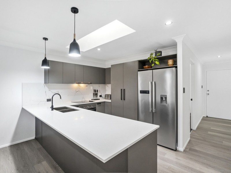 2/32 Bushgum Crescent, Upper Coomera QLD 4209